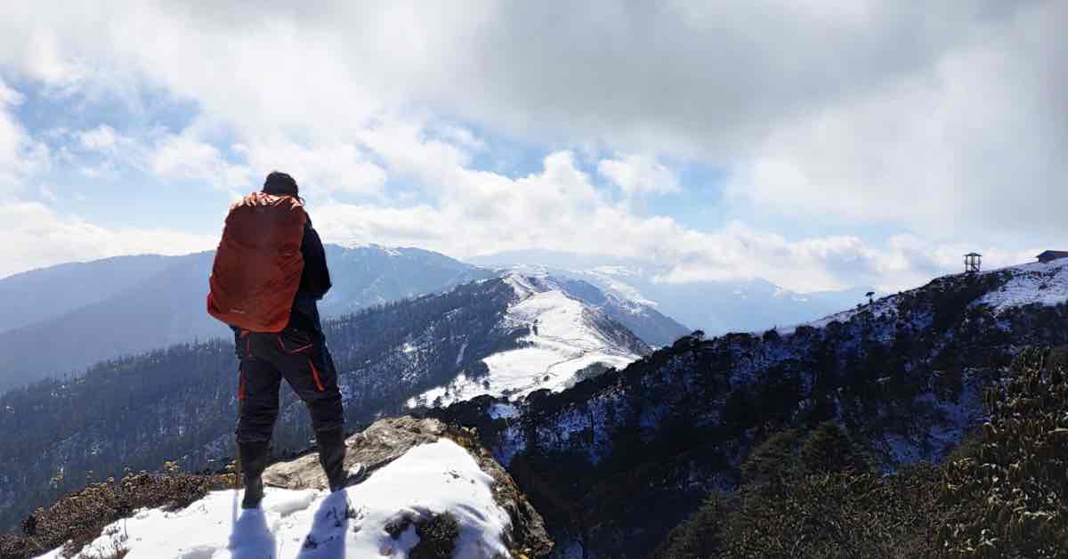 बर्फ़ के रास्ते, सितारे और शिखर