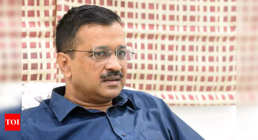 AAP ने जारी किया चुनावी गान, केजरीवाल की स्तुति में योजनाओं का भी बखान | दिल्ली समाचार